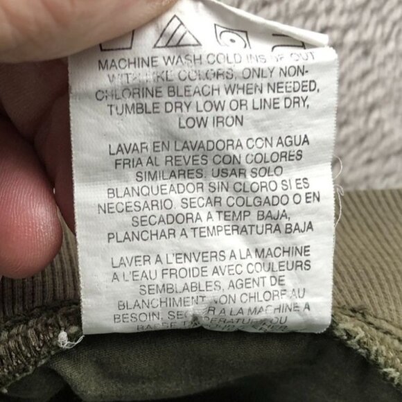 Lee Women Cargo Shorts Size 14 Medium Utility Relaxed Fit Outdoors Cropped Green - Picture 10 of 16